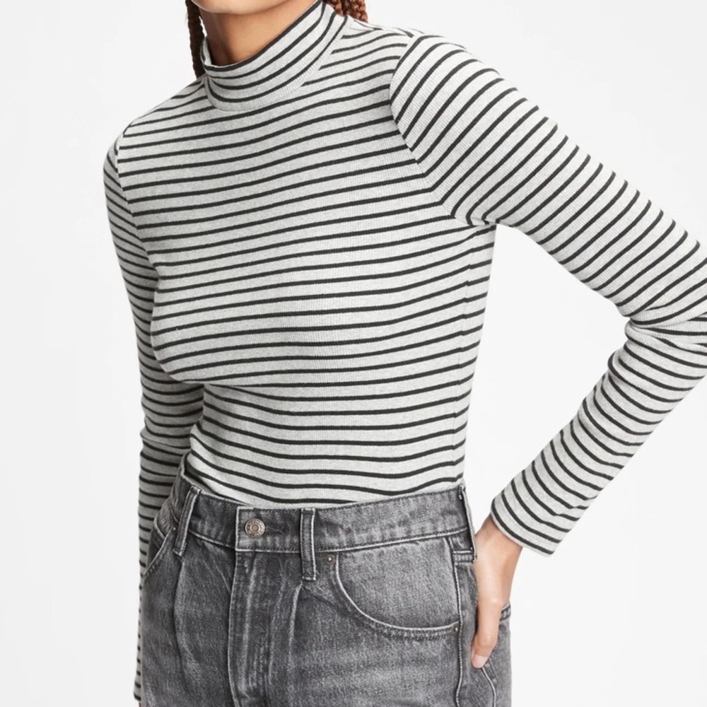 Gap black striped grey heavyweight turtleneck knit bodysuit
